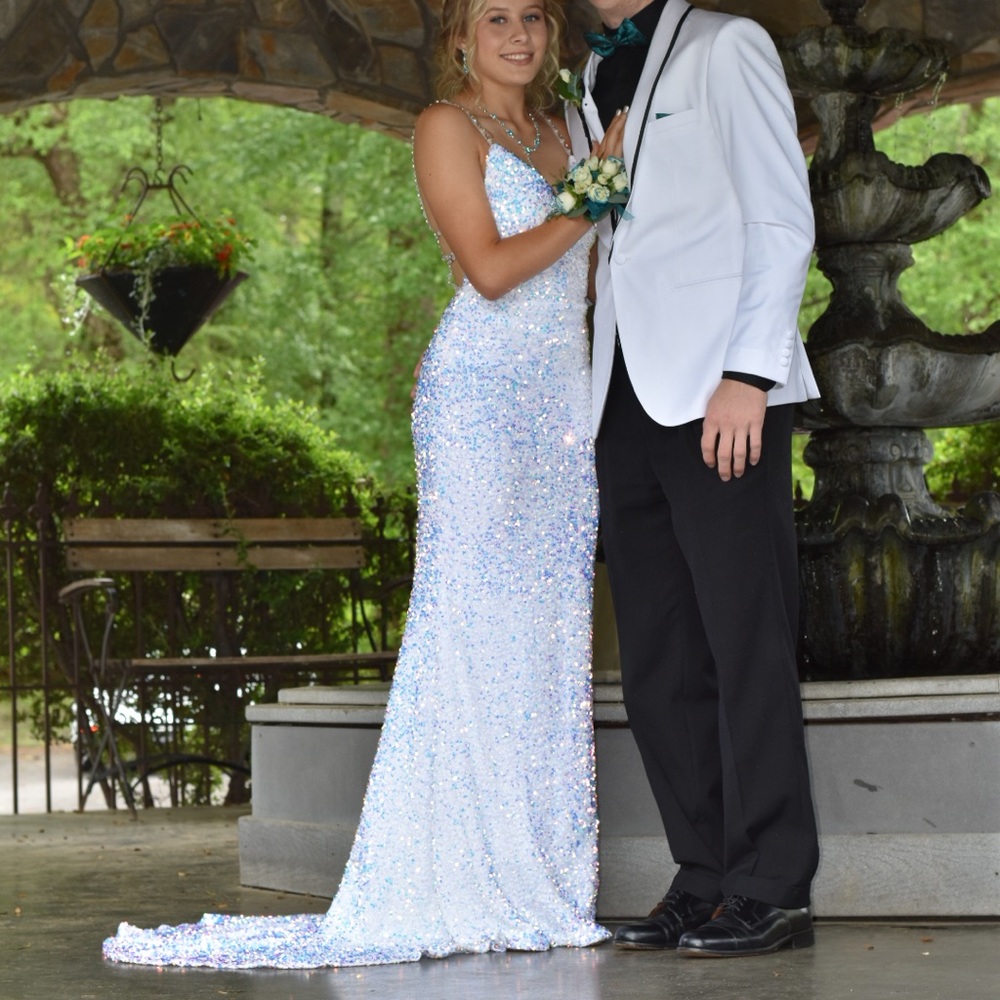 🤍WHITE SEQUIN PROM DRESS🤍 - Picture 2 of 4